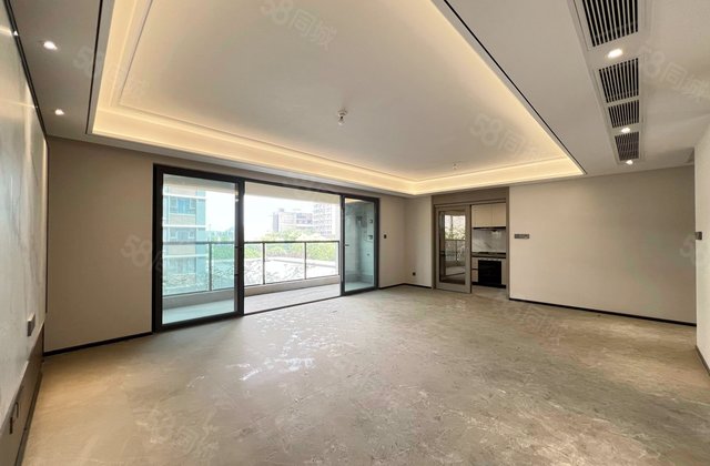 龙湖龙悦台4室2厅132.82㎡220万二手房图片