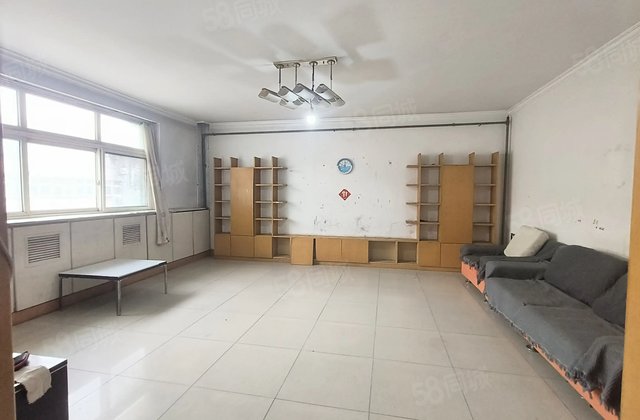 公安交警家属院3室2厅140㎡74万二手房图片