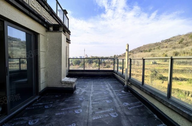 华鸿中央公园4室2厅143㎡260万二手房图片