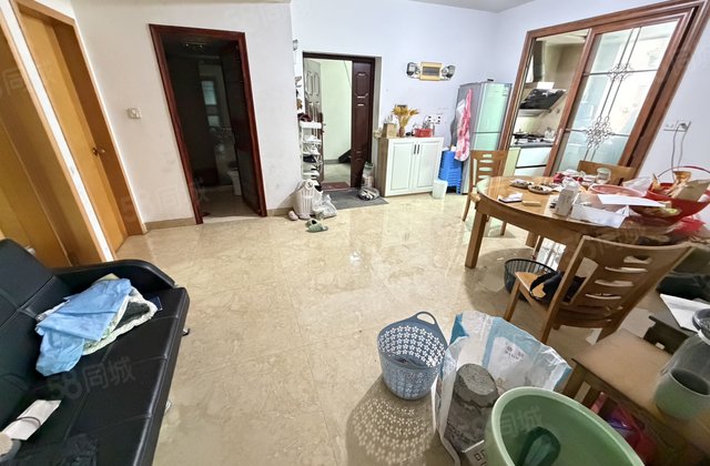 颐景园4室2厅130.82㎡116万二手房图片