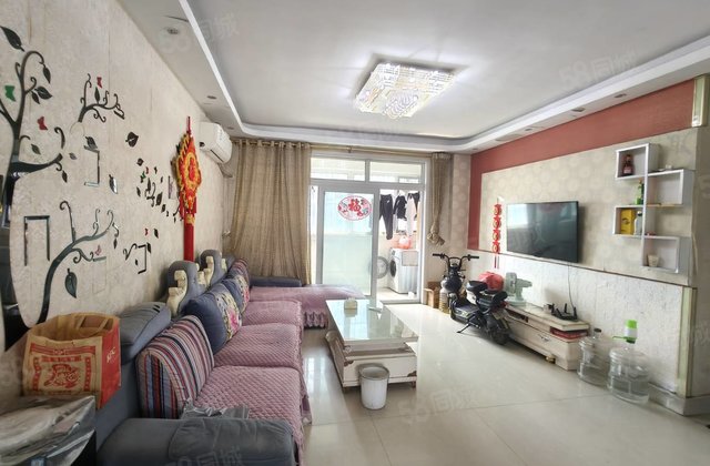 香江附近电梯房中通领郡城二室，边户户型好，前面无遮挡。