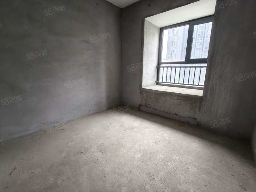 常隆花园3室2厅1卫121.73㎡南59.8万