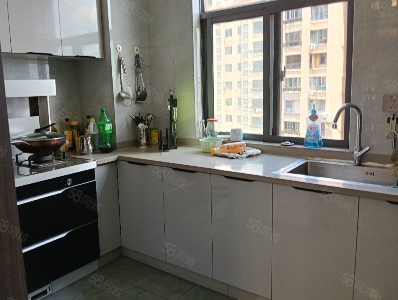 江南华城3室2厅2卫119.5㎡南北110万