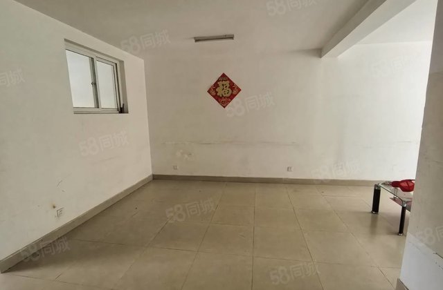 火车站附近站前街上望湖花园孝心一楼可三室免大税随时看房有钥匙