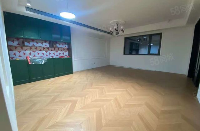 民生凤凰城 精装修 带中央空调 拎包入住