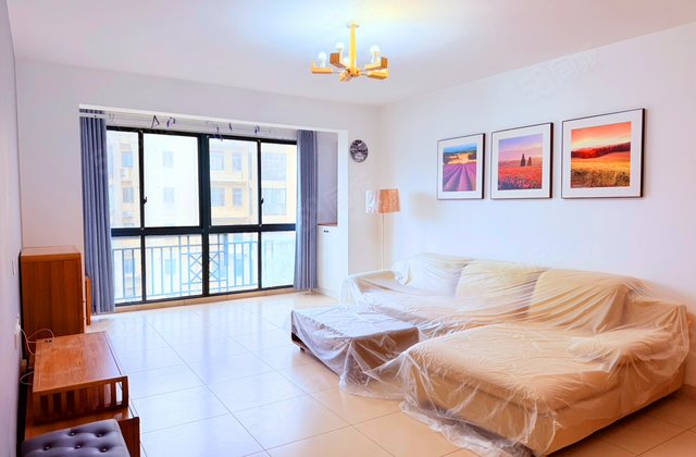 金鹰城圣爵菲斯3室2厅131.49㎡90万二手房图片