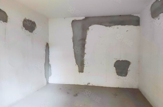 成都后花园3期6室2厅213.57㎡320万二手房图片