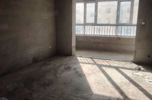 凯旋城3室2厅105㎡35.7万二手房图片