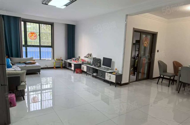 凤凰新城一楼精装带车库，东文轩，免大税