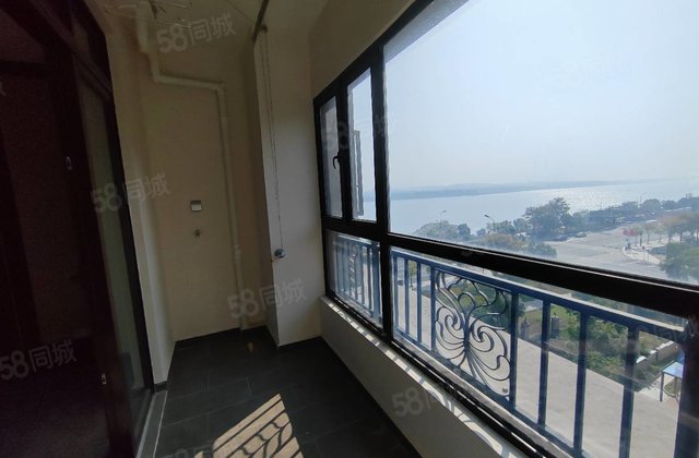 恒大御景半岛3室2厅121.7㎡97万二手房图片