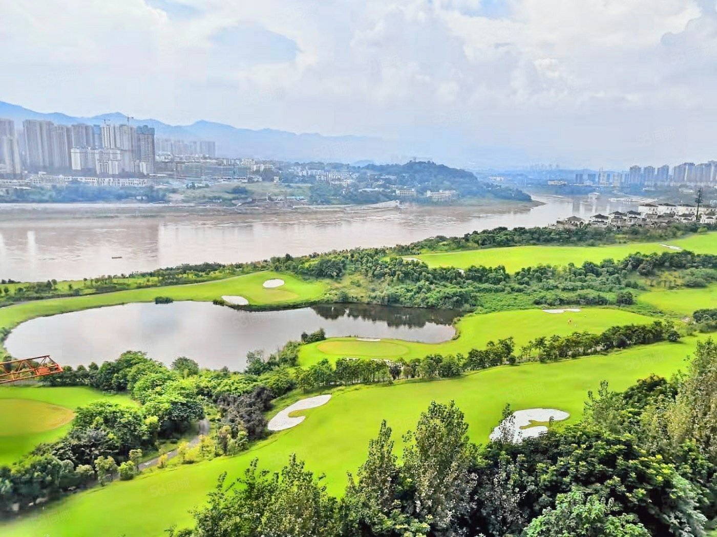 万科悦湾(南区)4室2厅3卫201.88㎡西329.6万