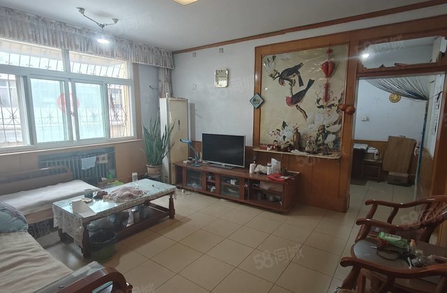 94万湖边200 凤凰台单位家属院 多层二楼三室朝阳可按揭