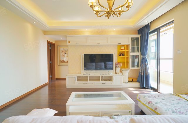 万科美景龙堂3室2厅126.03㎡200万二手房图片