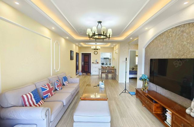 吾悦华府2室2厅83.15㎡69万二手房图片