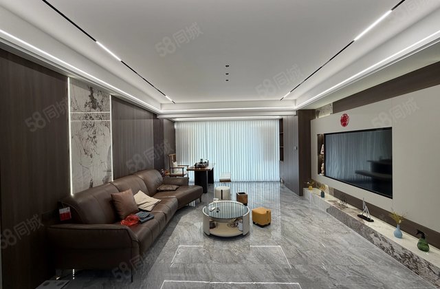 碧桂园天城4室2厅143㎡183万二手房图片