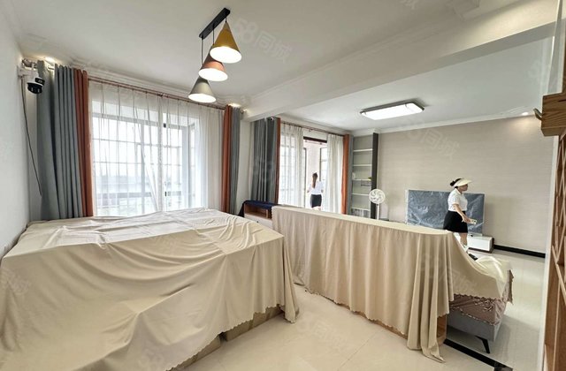 罗马世家4室2厅205.91㎡120万二手房图片