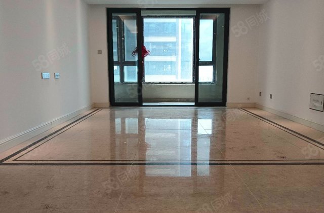 万科翡翠大道4室2厅143.62㎡130万二手房图片
