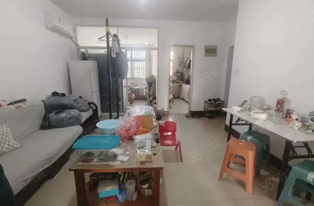 老一中 北邻 依中园 三室 诚心出售