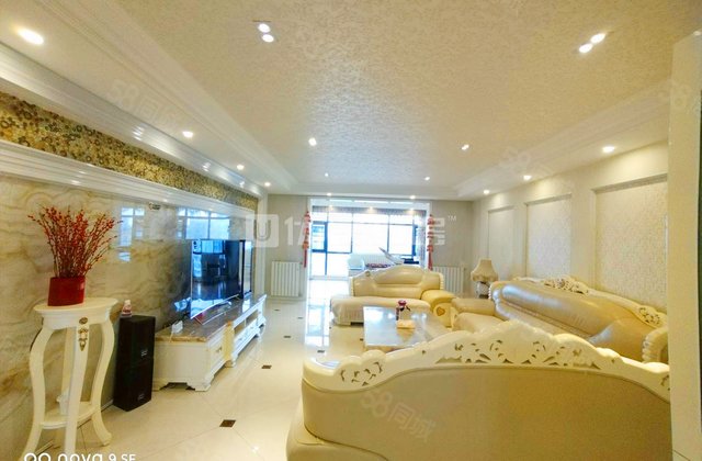 睿力上城4室2厅202㎡290万二手房图片