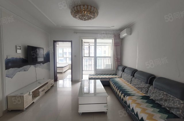 汽车总站，阿尔卡迪亚四期，中间楼层，南北通透，采光好。