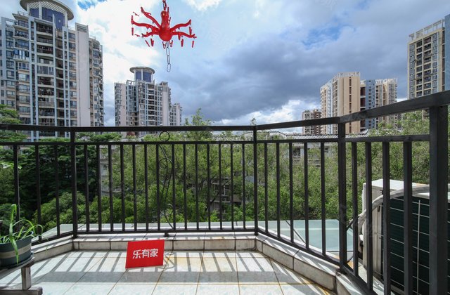 1万40500元/㎡百合山庄复试一层