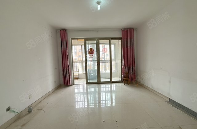 汽车总站北 万达旁 电梯洋房  边户 三室带储 三中北校，