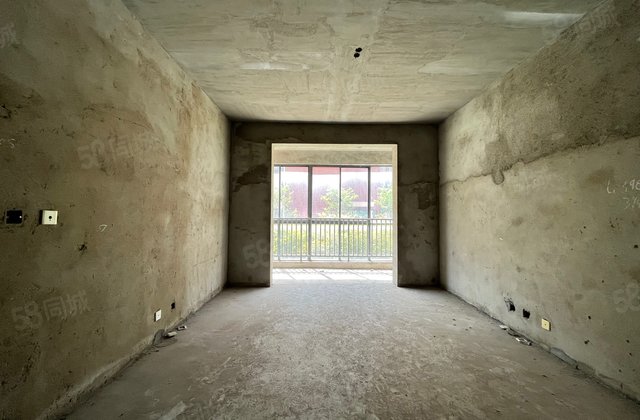 鸿润都市华庭4室2厅127㎡60.5万二手房图片