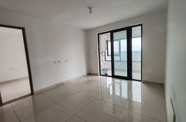 花园路   五中 刚刚交房的次新小区 边户 免大税