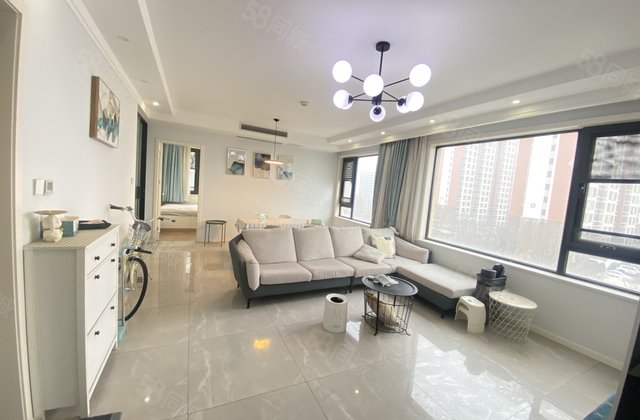 百合新城 精装三室 东边户 中央空调 拎包入住   东昌中学