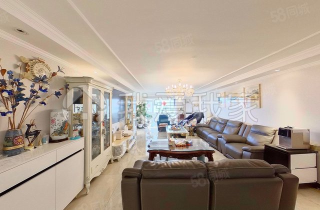 澐澐国际4室2厅216.99㎡1150万二手房图片