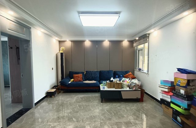 东昌宝徕花园精装欧景丽都好  对过 中间楼层 停车方便，