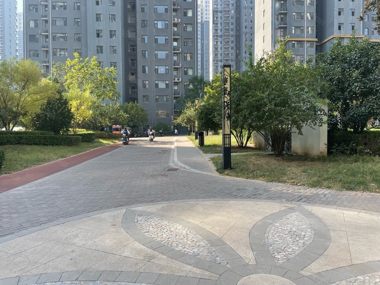 【10图】丰泰丰逸小区 精装两居 送家具家电有钥匙看房方便 有证,丰泰