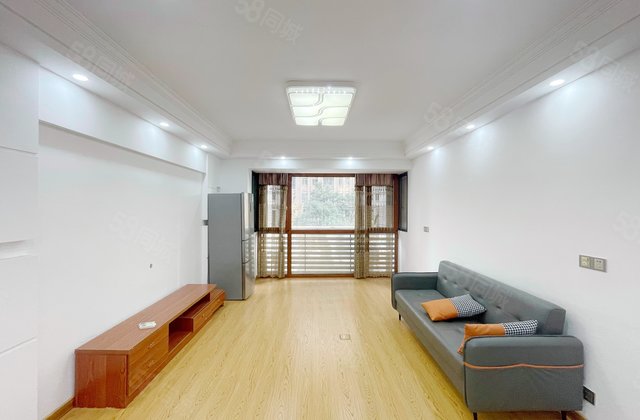 八方小区(C区)3室2厅126.88㎡286万二手房图片