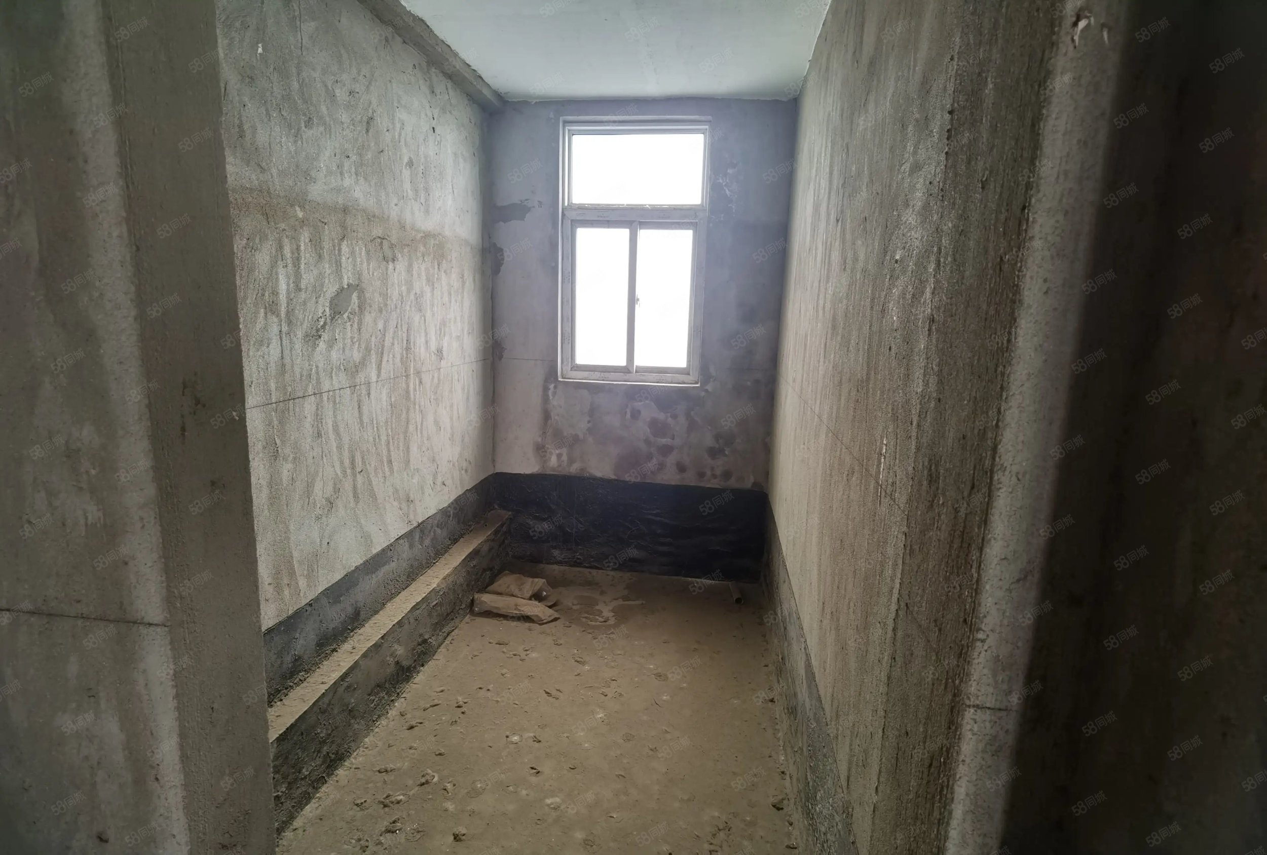 盛世东城3室2厅2卫135.6㎡南北51万