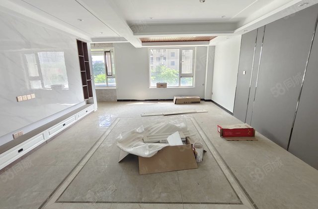 精装新房未住昌润莲城 莲湖新城总高18层 免大税 看房有钥匙