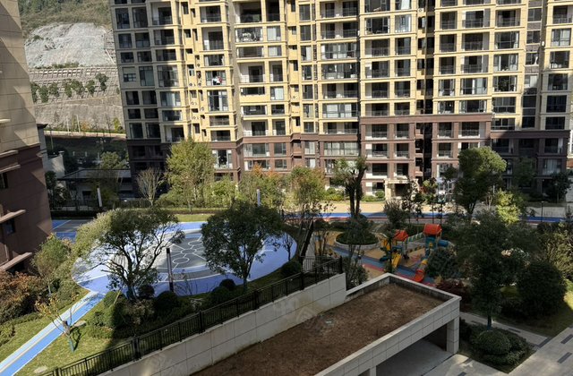 名城国宾府4室2厅140㎡63.8万二手房图片