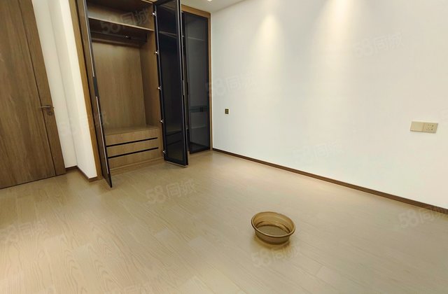 龙湖天璞3室2厅97㎡99万二手房图片