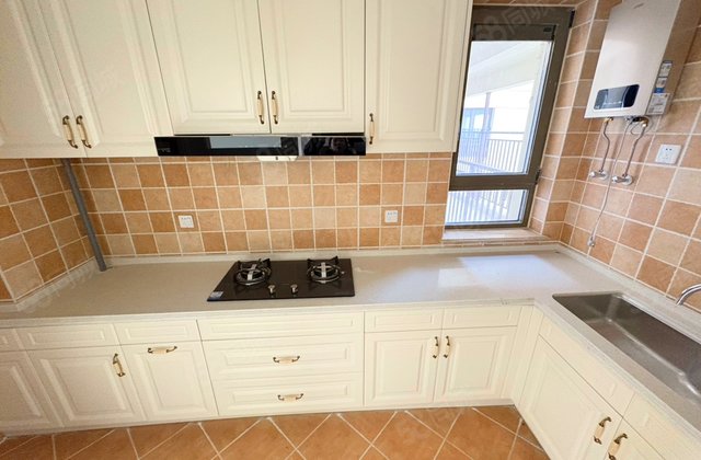 海尔地产东方文华3室2厅117.76㎡89万二手房图片