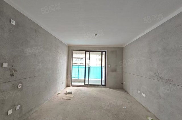 东方今典境界4室2厅126㎡49万二手房图片