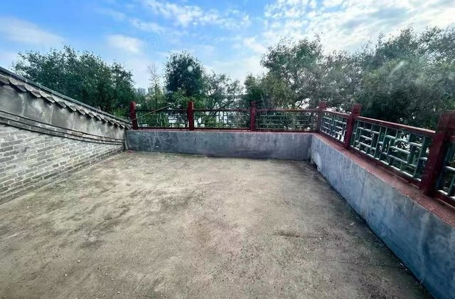 古楼别墅南边  排 传世二进三合院 占地一亩权证清晰 免大税