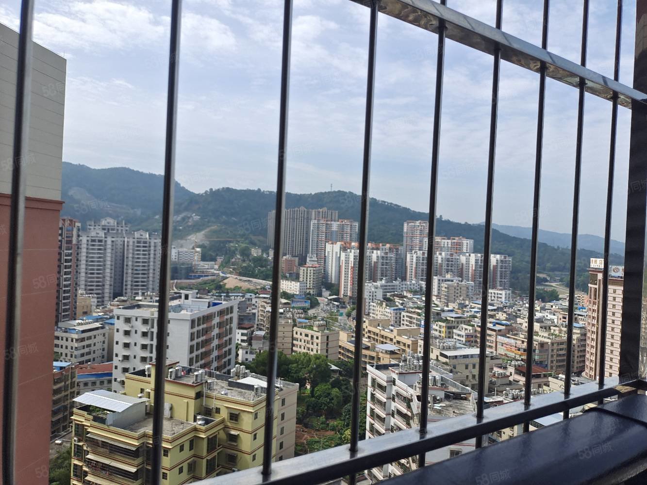 骏景花园(龙川)3室2厅2卫116㎡西南85万