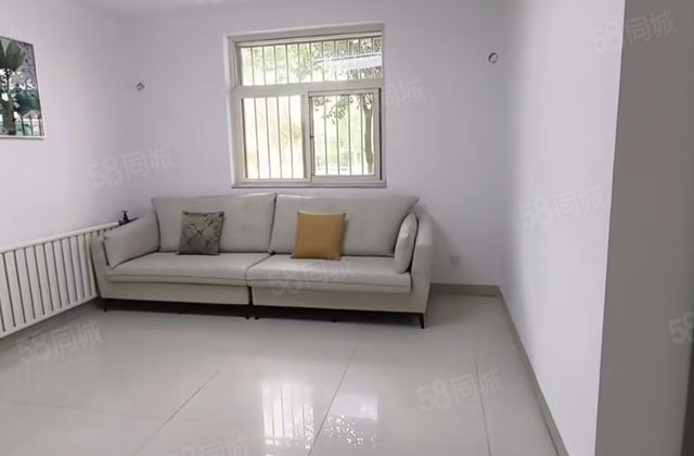 急售69.9万金柱文苑二中一墙之隔一楼87平3居随时看房