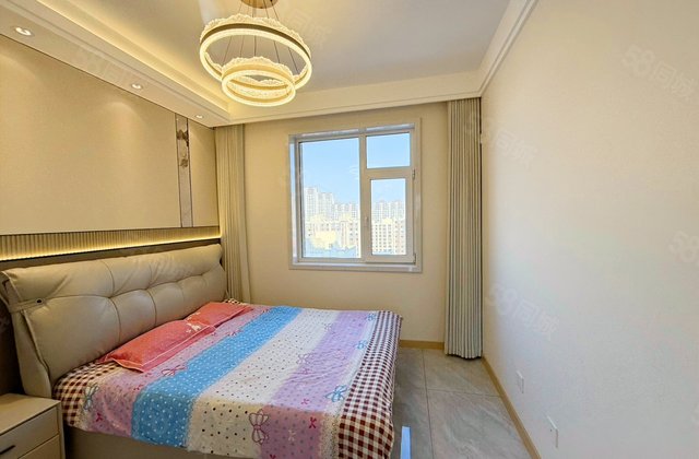 圣世金鼎城2室2厅91.44㎡68万二手房图片