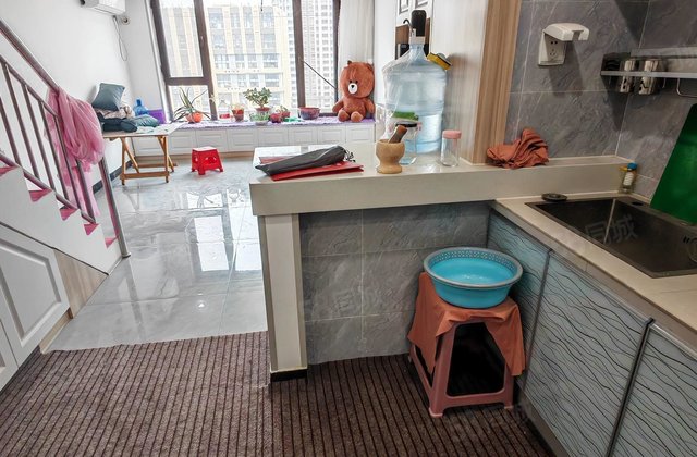 徒骇河边精装公寓 莲湖新城两室  可贷款  复式