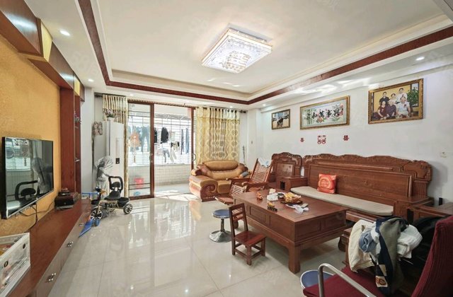 江景花园4室2厅158㎡49.8万二手房图片