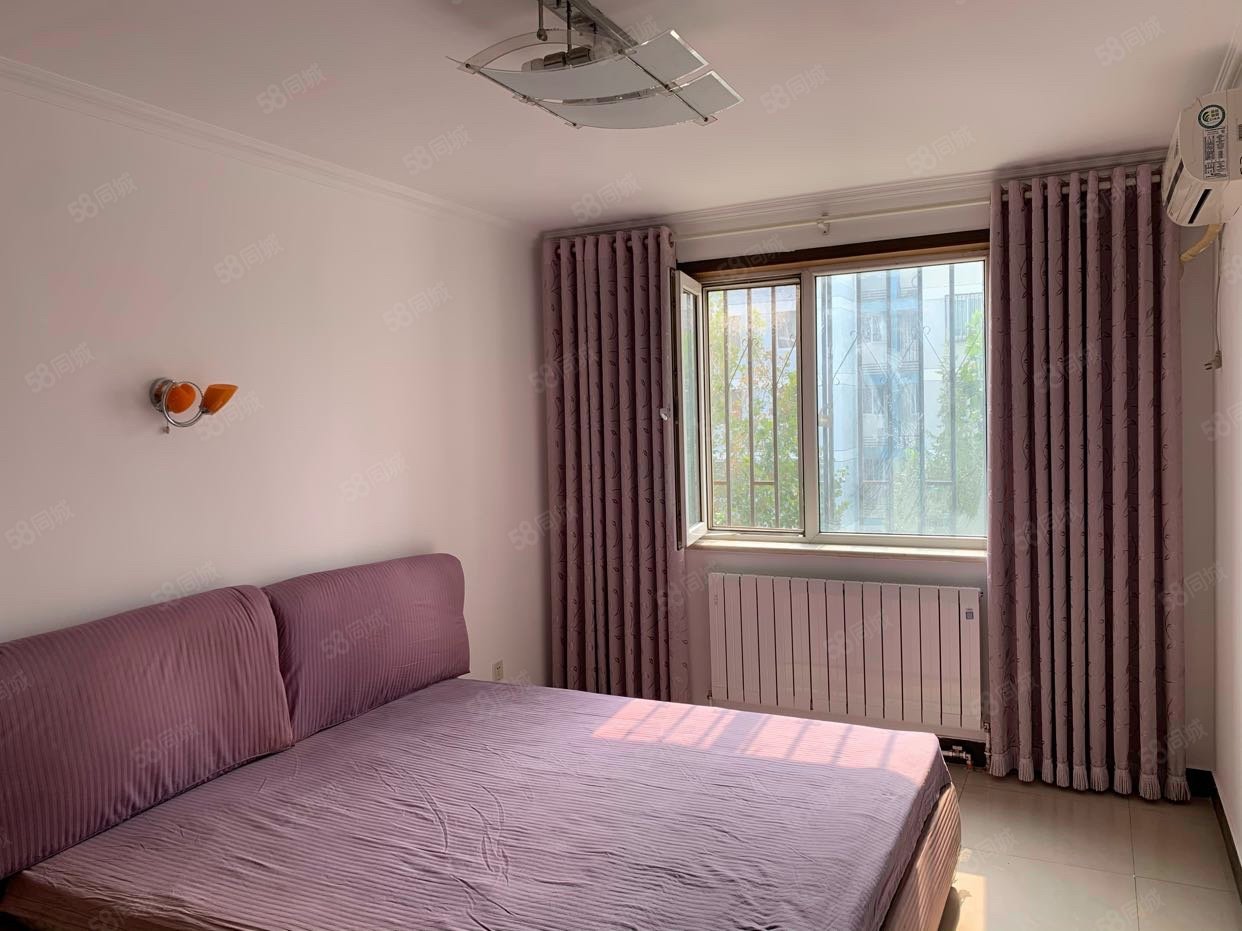 龍錦苑二區(qū)2室1廳1衛(wèi)88.8㎡南390萬