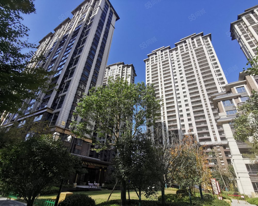 东正颐和府卧龙