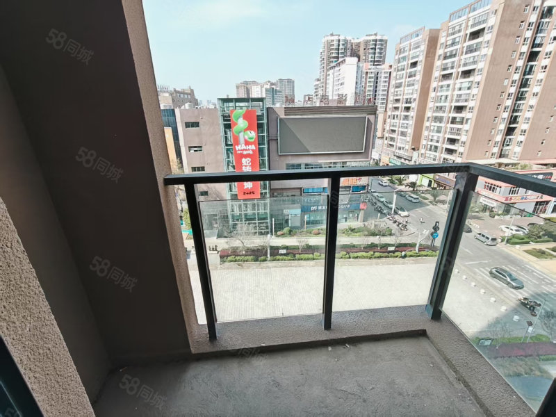 嘉城尚品4室2厅2卫134㎡南北67万