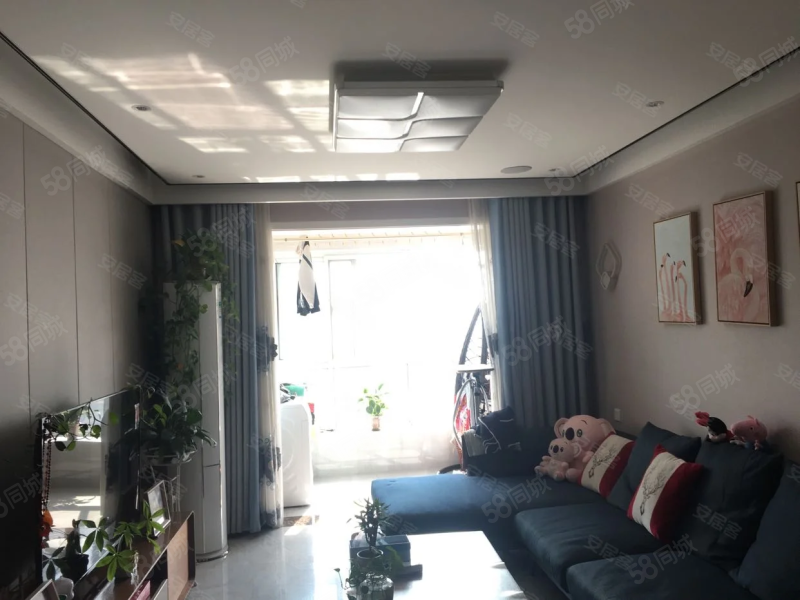 凯旋城2室2厅1卫106㎡南83万
