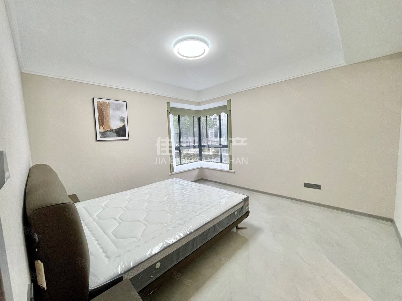 电信佳苑3室2厅2卫126㎡南北83.8万